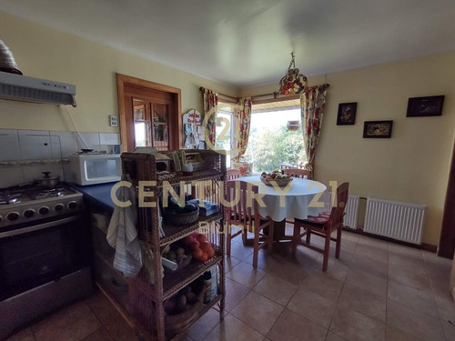 Casa, Puerto Varas, 5 Dormitorios, 2 Baños, 9.620 Uf