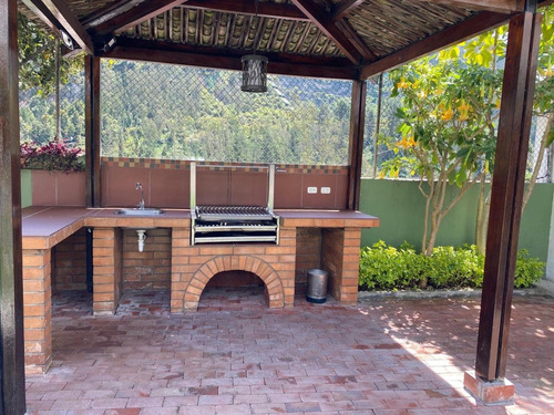 Imagen 13 de 14 de Hermosa Suite Amoblada En Conjunto Seguro Guápulo