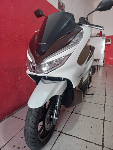 Imagem 4 de 15 de Honda Pcx 150 Dlx 2021 Com Apenas 4196km Super Nova