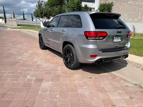 Imagen 3 de 8 de Jeep Grand Cherokee 2019 6.4 Srt-8 At