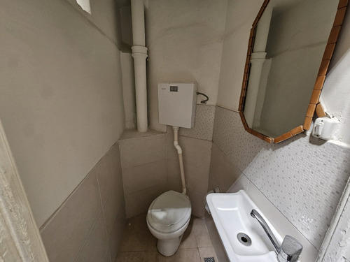 Casa En El Centro De 8 Dormitorios Y 3 Baños, Ideal Hogar Estudiantil O Empresa