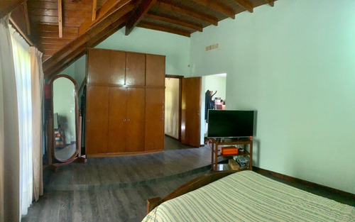 Casa En Venta 5 Ambientes Con Parque Y Piscina. Ranelagh. Berazategui