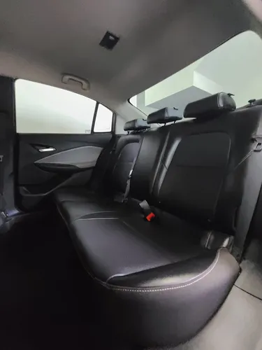 Chevrolet Onix 1.0T Premier Sedan At