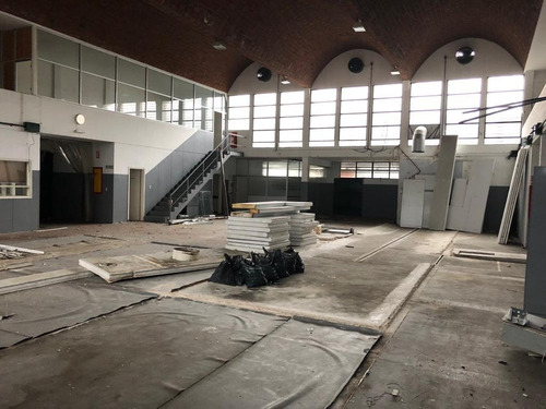 Vendo Local Industrial/comercial En San Martín Y Liropeya