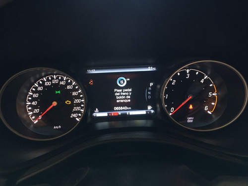 Imagen 11 de 15 de Fiat Toro Volcano 2.0 C/d 4x4 Aut9 Diesel