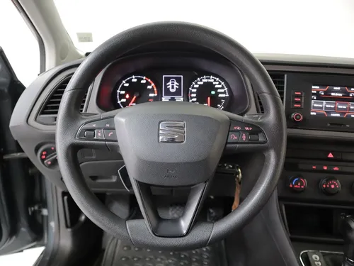 Seat Leon REFERENCE 1.6 AT 5P