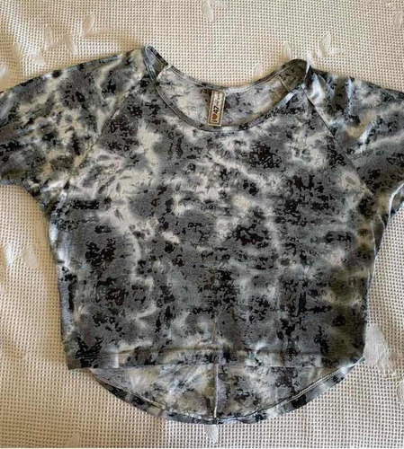 Remera Nena 47 Street