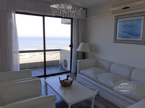 Imagen 3 de 18 de Departamento 3 Dormitorios Con Vista Al Mar , Playa Brava. Punta Del Este.