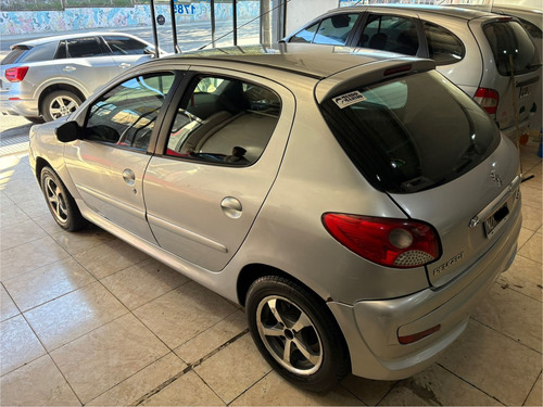 Peugeot 207 1.4 Active 75cv