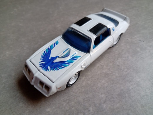 Autito A Escala Greenlight 1/64 Pontiac Firebird 1980 Blanco