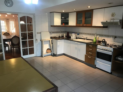 Imagen 5 de 27 de Chalet Dúplex 6 Amb. - Excelente Zona - Martínez