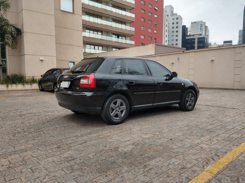 Audi A3 1.8 Ano 2004 Gasolina 4 Portas