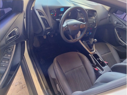 Ford Focus III 1.6 Sedan S