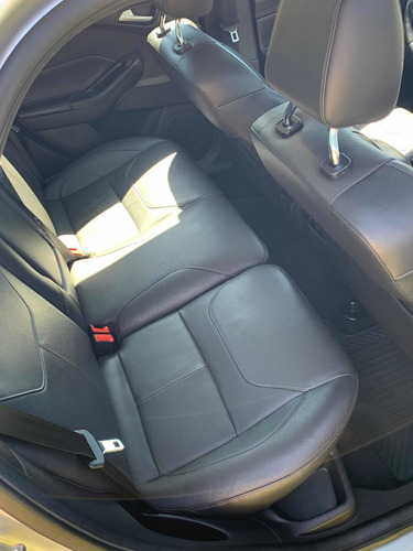 Ford Focus Titanun 2.0