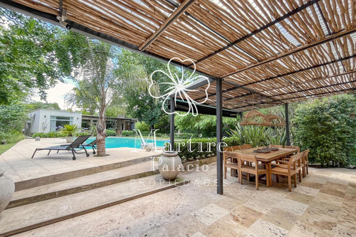 Casa En Venta. Barrio Los Tilos.