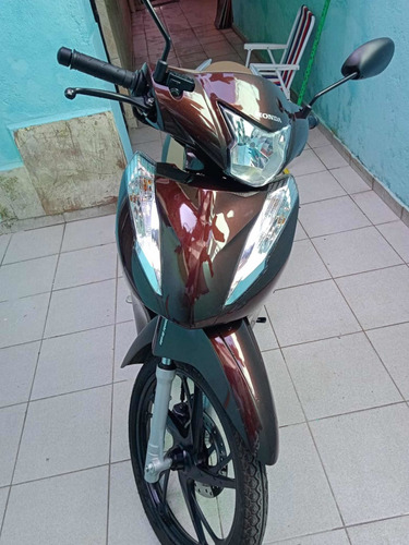 Imagem 2 de 4 de Honda Biz
