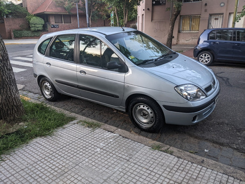 Renault Scénic 1.6 Confort