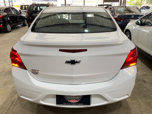 Chevrolet Onix Plus Joy Black