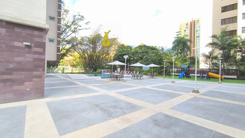 Alquiler / Campo Alegre/ 3 Habitaciones/ 3 Baños / Aquiler $ 2900