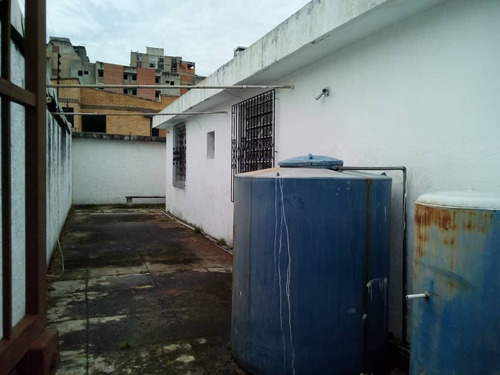 Imagen 9 de 11 de Casa En Venta En Naguanagua 476 Mts2 Cod#446134 Wilson Escobar 0424-4291350