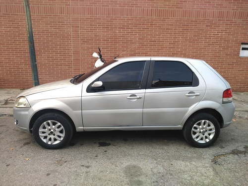 Imagen 6 de 11 de Fiat Palio Hlx Sincronico