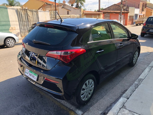 Imagem 5 de 6 de Hyundai Hb20 2016 1.0 Flex Confort