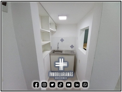 Imagen 8 de 11 de Venta Local Comercial Tres Cruces Montevideo Imas.uy D * (ref: Ims-17356)