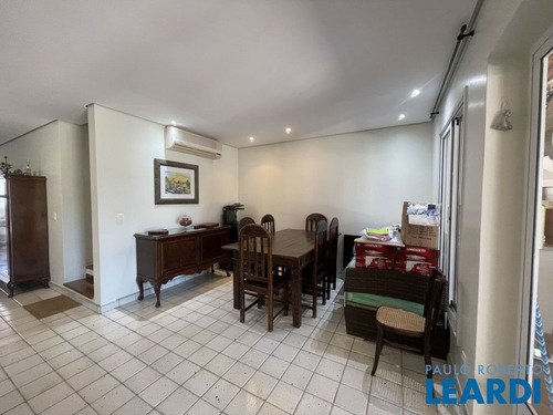 Imagem 9 de 15 de Casa Em Condomínio - Alphaville - Sp - 681647