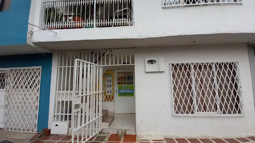 Casas En Arriendo La Primavera 303-100943