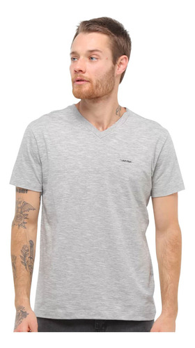 Camiseta Calvin Klein V-neck Logo Flamê Cinza Mescla