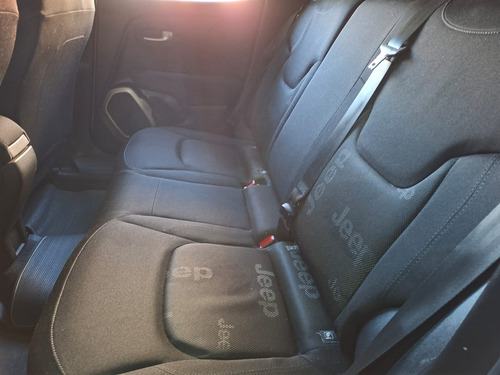 Jeep Renegade Renegade Sport 1.8 4x2 Flex 16V Aut.