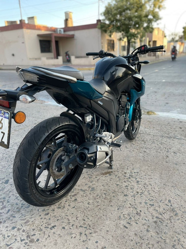 Imagen 3 de 6 de Yamaha Fz25