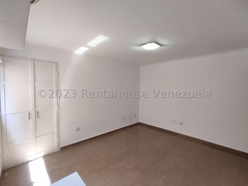 Encuentra Este Apartamento En Venta Modernos Amplio Cómodo Excelente Condominio En Urbanización San Isidro Nela 25-13605