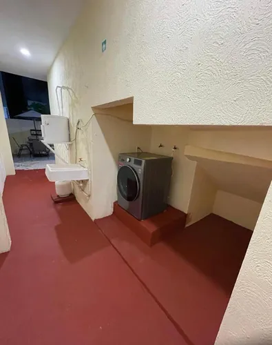 Casa En Renta, 3 Recámaras, Amueblada, Jardines Sur 1, Avenida 135, Cancún