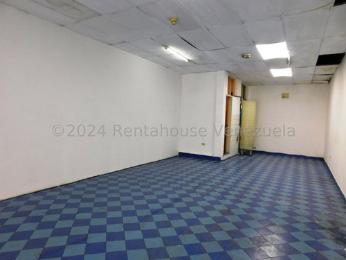 Maritza Lucena Trae Bello Y Estratégico Local En Alquiler En Centro De Barquisimeto, #25-108- Alto Tráfico Vehicular Y Peatonal, Amplios Espacios, Para Adaptarlos A Diferentes Ramas.