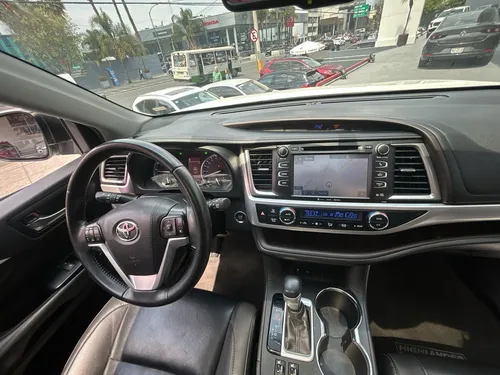 Toyota Highlander Xle