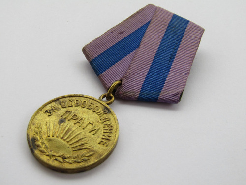 Medalla Rusa Liberación De Praga Segunda Guerra Mundial (Usado)