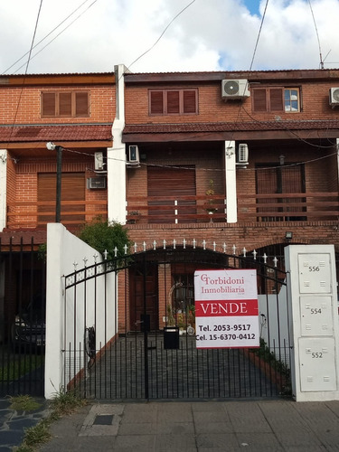 Imagen 13 de 30 de Triplex , Cochera 2 Autos, Dorm En Suite, Fondo Libre,
