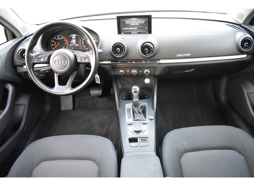 Audi A3 1.4 TFSI FLEX SEDAN PRESTIGE TIPTRONIC