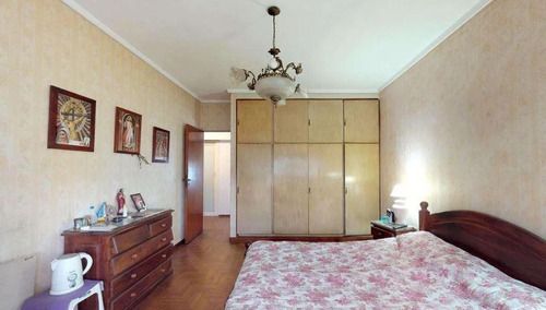 Casa Venta 3 Dormitorios 2 Baños 1 Terraza 2 Cocheras 165mts 2 Totales - La Plata