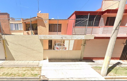 Venta De Casa Por Recuperación En Amalucan Ir28