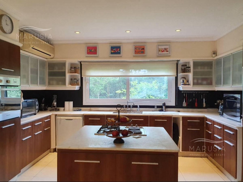 Venta O Alquiler Casa De 5 Dormitorios En Mayling
