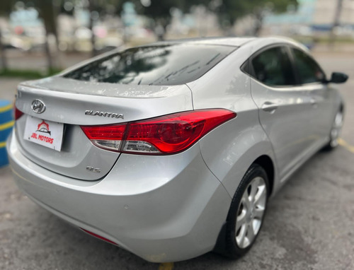Imagem 5 de 16 de Hyundai Elantra 1.8 16v Gls Aut. 4p