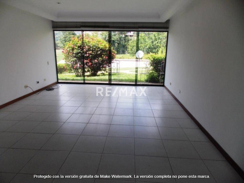 Imagen 17 de 22 de Apartamento En Venta Altos De Guataparo Dos Niveles Vista Al Campo Golf. Cód.: 456623. 04144841043