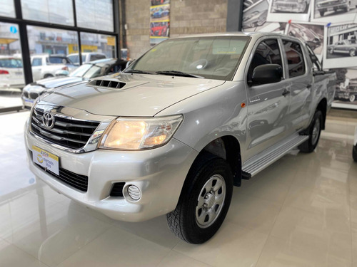 Imagen 1 de 14 de Toyota Hilux 2014 2.5 Cd Dx Pack 120cv 4x2