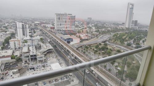 Departamento En Venta Por Fundidora Centro Monterrey Luzia