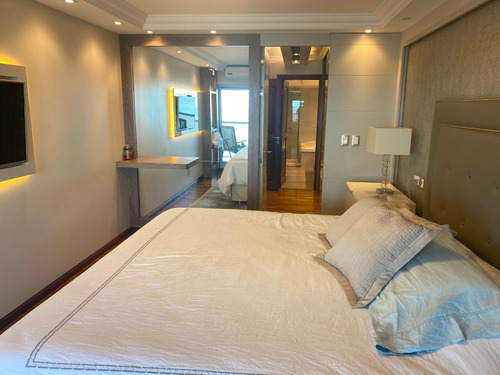 Imagen 9 de 14 de Venta De Apartamento 4 Dormitorios Rambla Punta Carretas