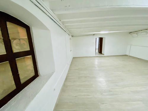 Imagen 16 de 24 de Local Comercial En Sótano En Hermosa Casona Antigua