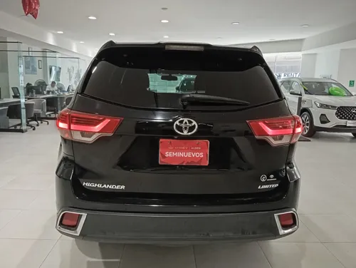 Toyota Highlander 3.5 Limited Panoramic Roof At