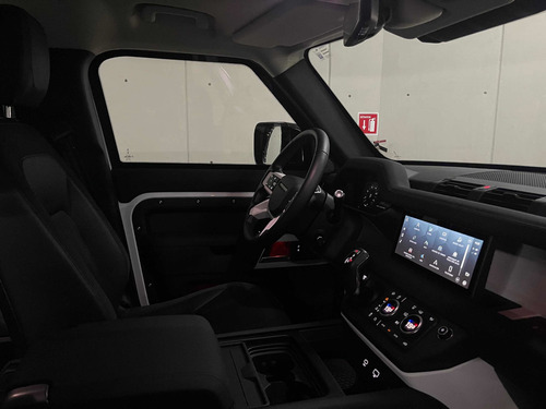 Imagen 8 de 15 de Land Rover Defender Defender 110